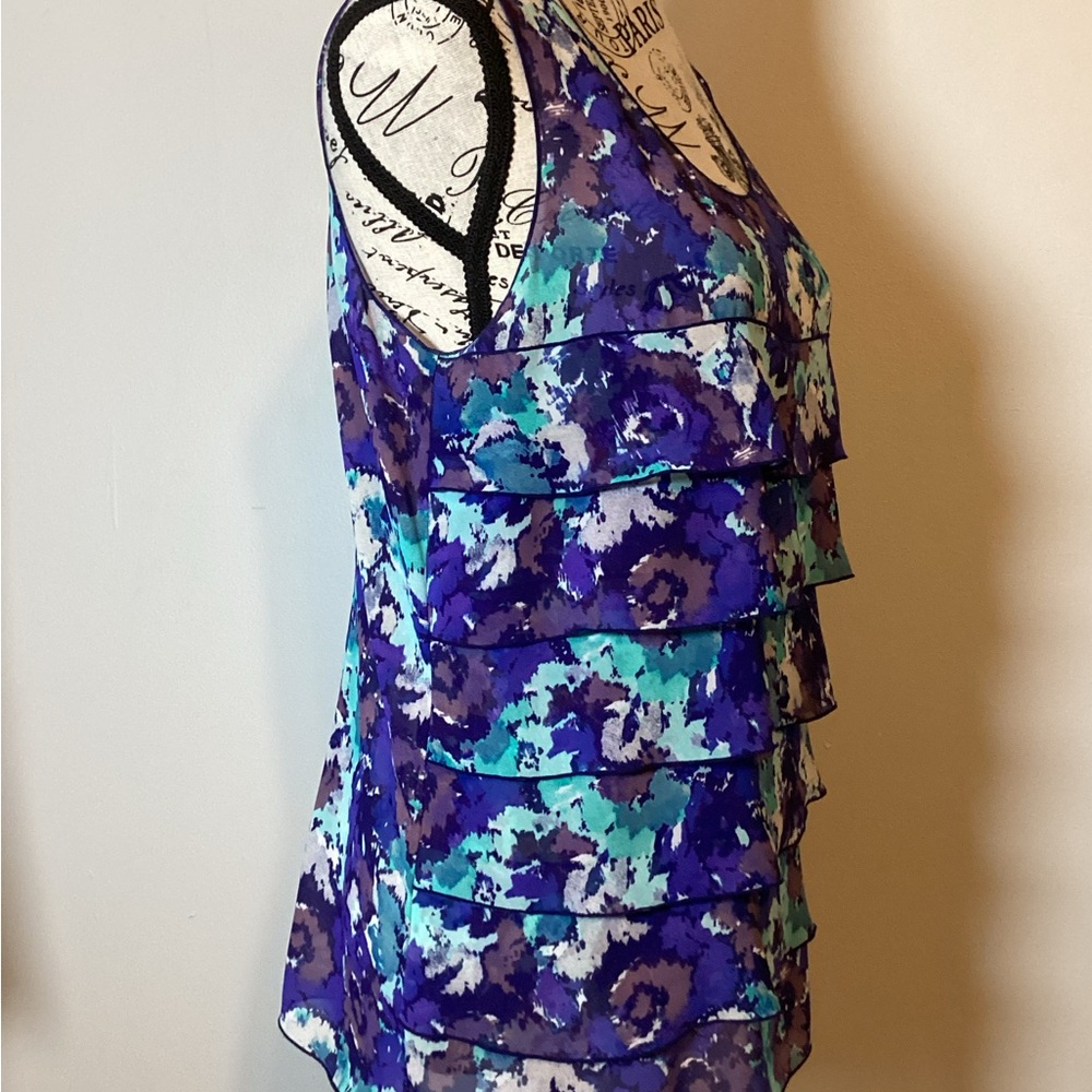 ANN TAYLOR LOFT LAYERED RUFFLED, SLEEVELESS TOP LIGHTWEIGHT LADIES SIZE SMALL